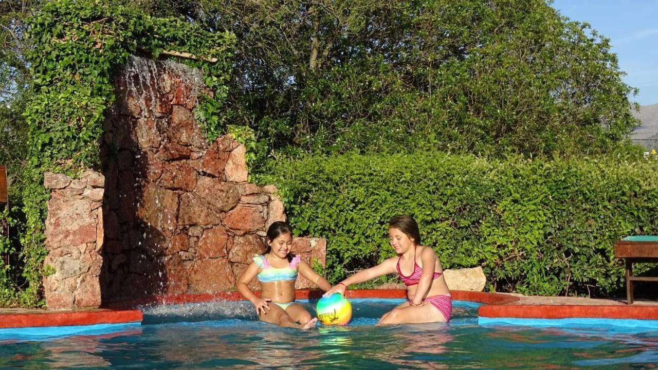 Cabanas Agua Que Brilla Mina Clavero Exteriör bild